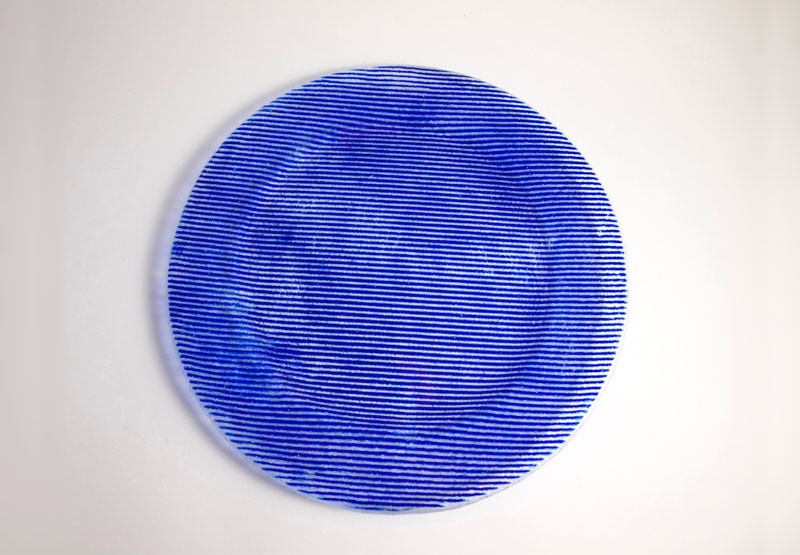 Plato circular en color azul